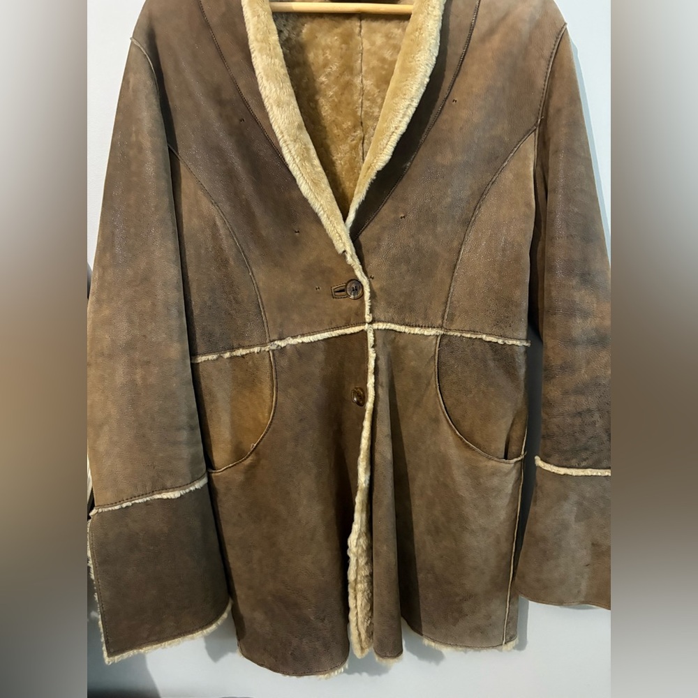 Andrew Marc Brown Leather Jacket with Cream Trim - Picture 5 of 10